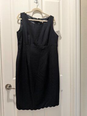 Kasper Sleeveless Sheath Suiting Blue Dress with scalloped hem